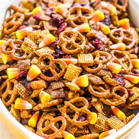 Quick And Easy Pumpkin Spice Chex Mix For Fall Averie Cooks