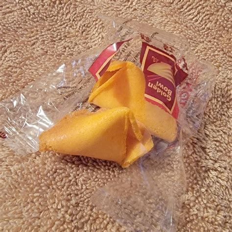 my fortune cookie had no fortune : r/mildlyinteresting