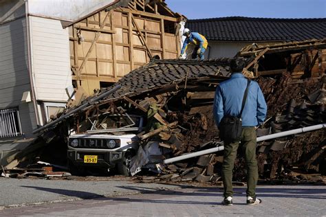 Japan earthquake damage photos: Buildings collapse in Wajima, Ishikawa