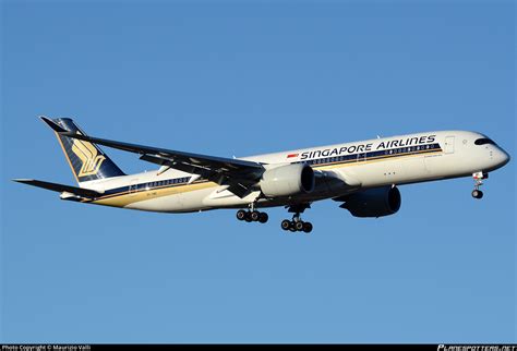 9V SME Singapore Airlines Airbus A350 941 Photo By Maurizio Valli ID