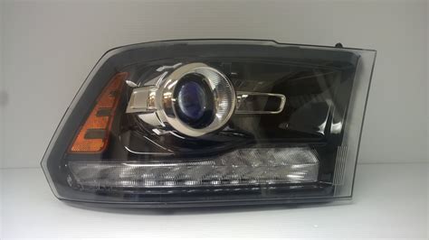 Replacement Headlight Assembly Dodge Ram