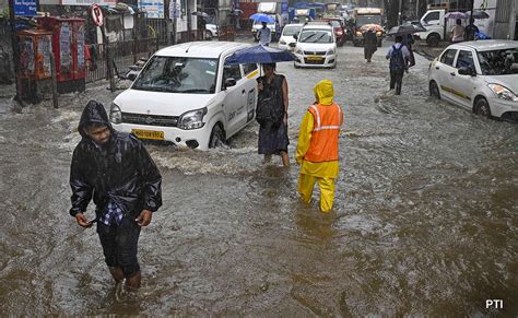 Heavy Rain In Mumbai Red Alert Announced Schools And Colleges Shut