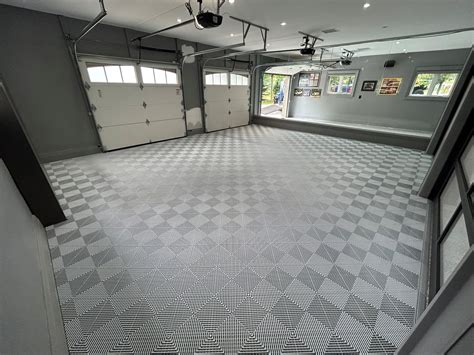 Tiling Garage Floor, Interlocking PVC Floor Tiles