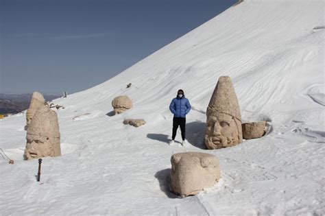 Esaretten Kurtulan Nemrut Da Ilk Turistleri A Rlad Haber Seyahat