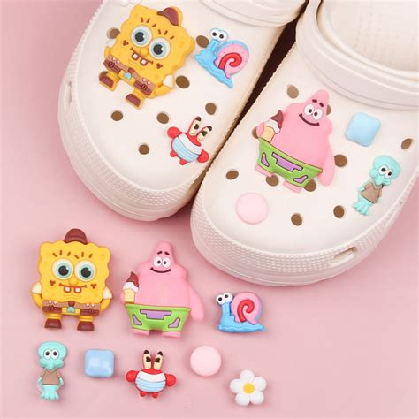 Crocs Jibbitz เสน่ห์รองเท้าอุปกรณ์เสริมรองเท้าการ์ตูนน่ารักฟองน้ำ