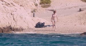 Full Frontal Louise Bourgoin Je Suis Un Soldat FR 2015 Nude