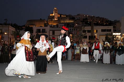 Tradiciones Y Cultura De Ibiza Religi N Fiestas Costumbres Y M S