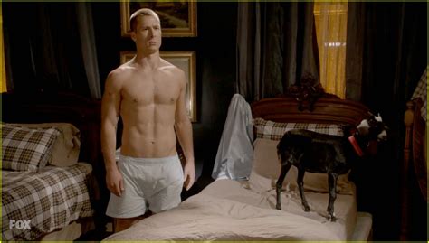 Glen Powell Went Shirtless on 'Scream Queens' Yet Again!: Photo 3500166 ...