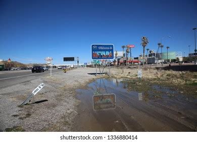 2,488 California Nevada Border Images, Stock Photos & Vectors ...