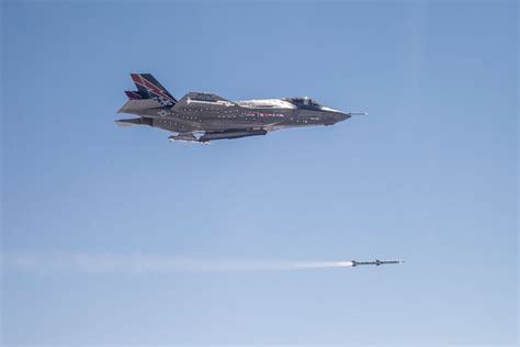 AIM 120 Advanced Medium Range Air To Air Missile Military