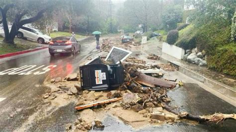 Estado De Emergencia Por Fuertes Lluvias En California