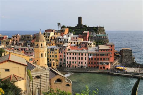 Ansicht Der Bunten Vernazza Stadt Mit Dem Meer Hinten Cinque Terre