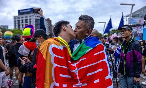 Taiwan To Recognise Chinese Taiwanese Same Sex Marriages