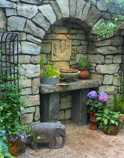 21 Rosemary Lane: Mansion Garden Tour ~ Glynallyn Castle