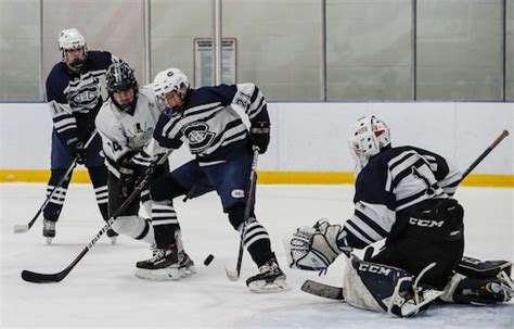 N.J. HS hockey star becomes first player in 25 years to reach 300 ...