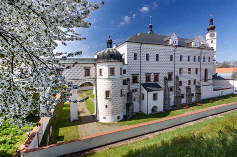 Pardubice Castle, Czech Republic jigsaw puzzle in Castles puzzles on TheJigsawPuzzles.com