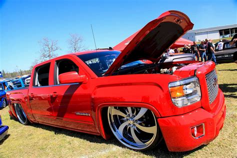 Low Chevy Trucks Wallpapers - WallpapersHigh