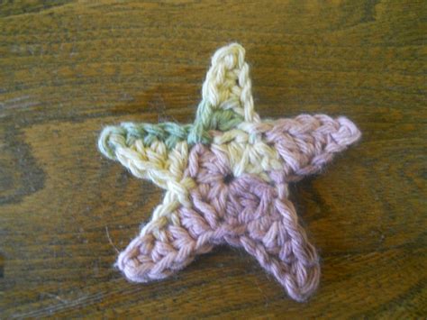 Simple Crochet 5 Point Star | ThriftyFun