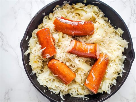 EASY SAUERKRAUT AND SAUSAGE SKILLET Recipes Mad in Crafts