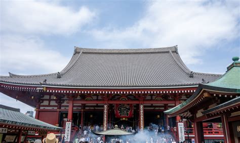 Asakusa Sensoji Temple Traveling Japan