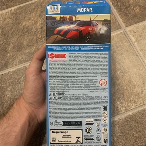 Mattel Toys Hot Wheels Mopar Pack Dodge Challenger Srt Hemi Viper Daytona Lil Red Truck