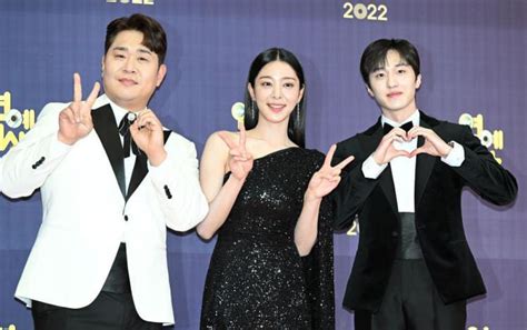 Intip Daftar Lengkap Pemenang Kbs Entertainment Awards 2023 Deras