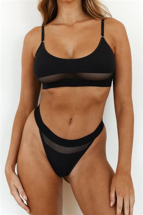 Kara Del Toro In Lingerie Hot Celebs Home