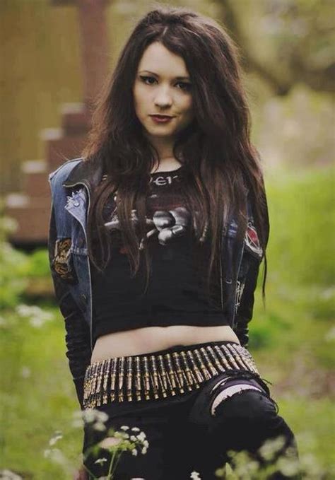 Pin By Bruna Laila On Gothic Girl Black Metal Girl Metalhead Girl