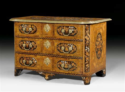 C Commode A Fleurs Louis Xiv Regency With So Called