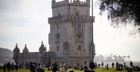 Lisbon Express Half Day City Discovery Private Tour