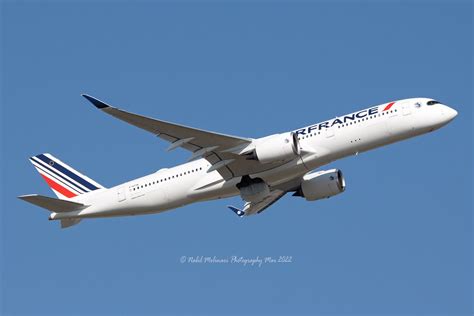 Chambord Air France F HTYN Airbus A350 941 Cn 544 LFPG Flickr