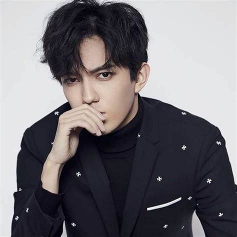 Dimash Kudaibergen Información Historia Biografía y más