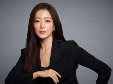 Kumpulan Berita Terbaru Kim Hee Sun Terkini Hari Ini