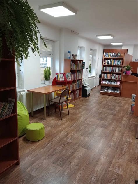 Gminna Biblioteka Publiczna w Borzęcinie już po remoncie