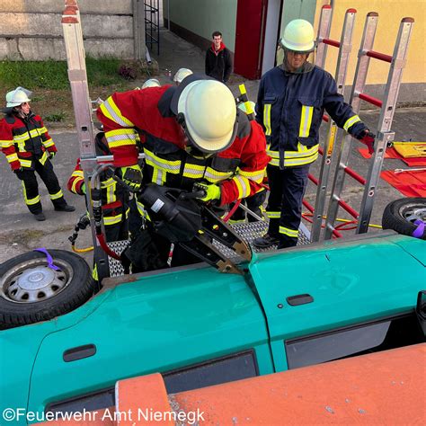 Ausbildung Technische Hilfeleistung Rettung Eingeklemmter Personen