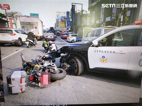 台中警車路口才右轉紅牌重機攔腰撞 女騎士彈飛落地痛到哀哀叫 Yahoo奇摩時尚美妝