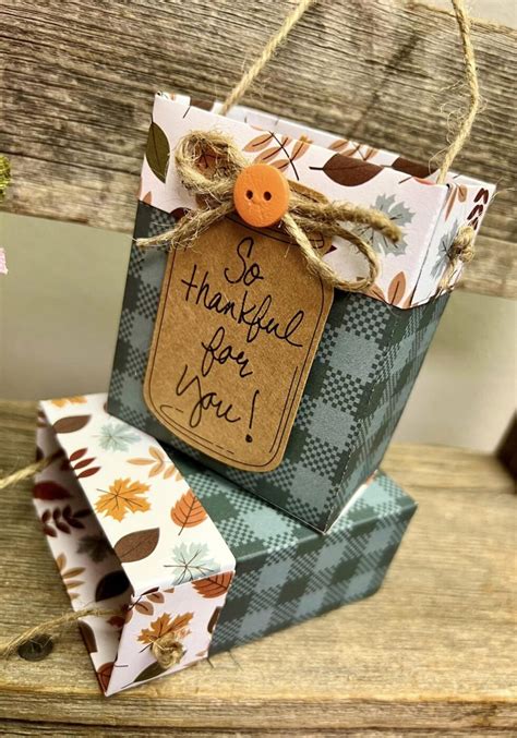 How To Make Adorable Diy Paper Treat Bags For The Holidays Miss Tracy