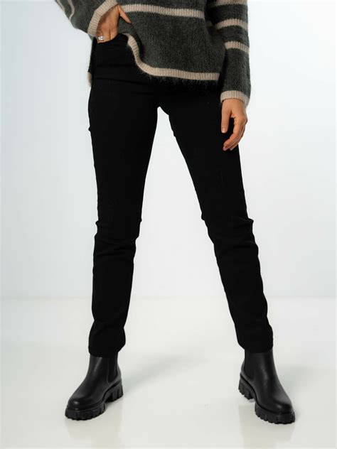 Lee Marion Straight - Sort | Getinspired.no