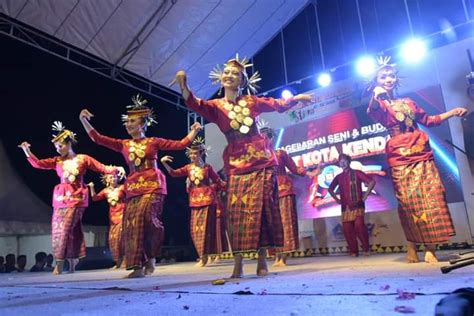 Menghidupkan Kembali Pranata Budaya Tolaki Di Hut Kota Kendari Ke