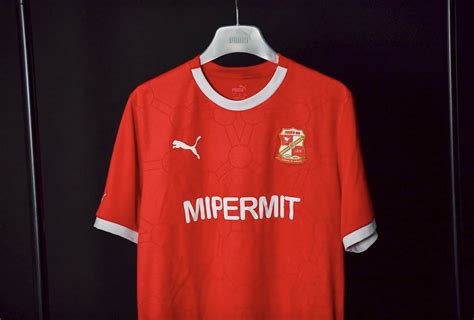 Swindon Town 2023 24 Puma Home Shirt Unveiled The Kitman