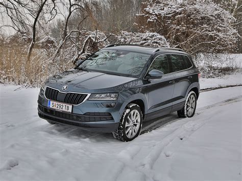 Foto Skoda-Karoq-4x4-Style-TDI-150-PS-Testbericht-013.jpg vom Artikel ...