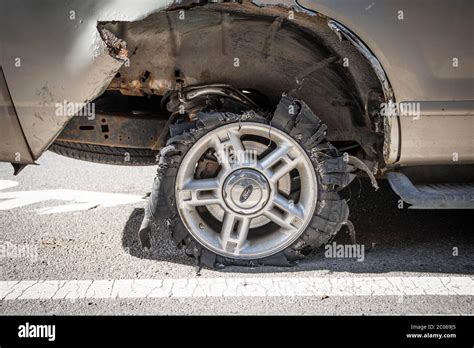 Car With Destroyed Tire Car Accident Manhattan New York City New