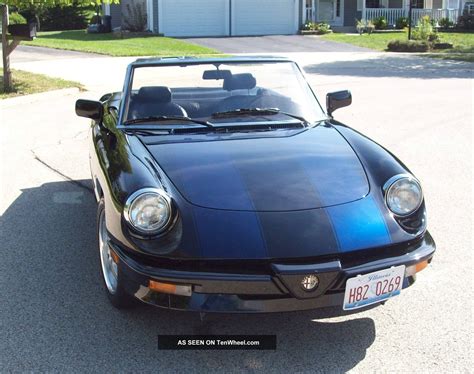 1986 Alfa Romeo Spider Veloce Convertible 2 - Door 2. 0l