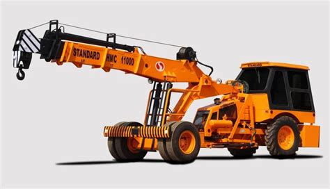 Standard Hmc 11000 Hydra Crane Max Lifting Capacity 11 Ton At Rs