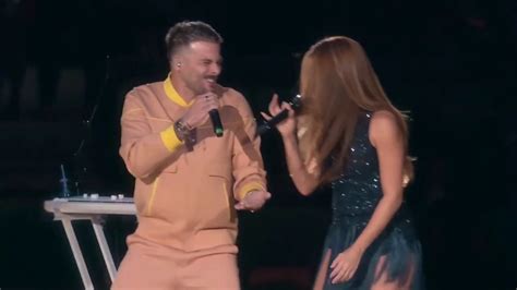 Shakira Camilo y Pedro Capó Tutu Remix En Vivo 2019 YouTube