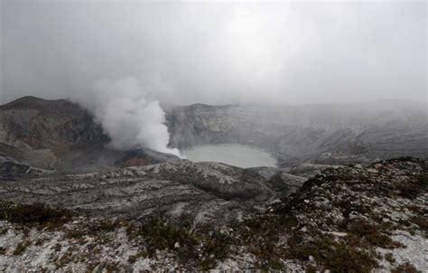 Volcán Poás destaca en lista de los 100 patrimonios geológicos