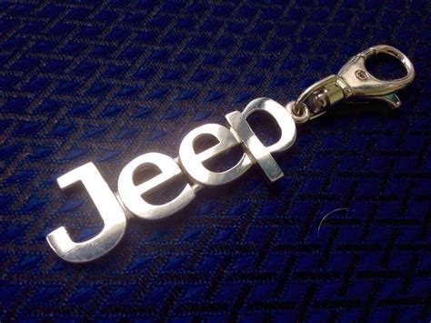 Продам серебряный брелок jeep — Jeep Wrangler (JK), 3,8 л, 2009 года ...