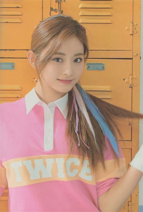 2020 TWICE SEASON S GREETING Tzuyu Twice Song tử Đài nam