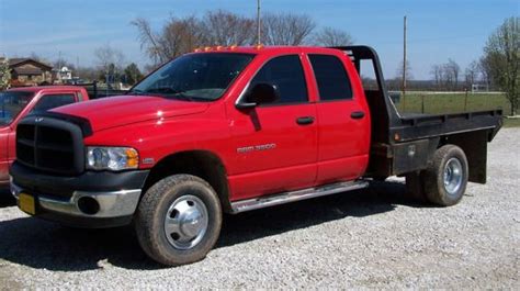 Left Front Red 2003 Dodge Ram 3500 Flat Bed Picture