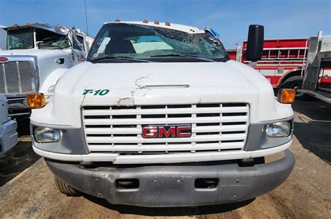 Salvage 2004 Gmc C5500 Truck Delivery For Parts Elkton Maryland United States Tpi Tpi